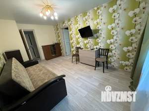2-к квартира, посуточно, 41м2, 4/6 этаж