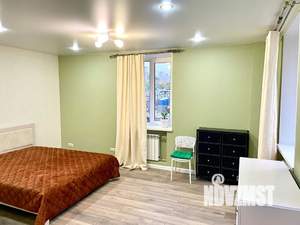 Студия квартира, посуточно, 32м2, 2/3 этаж