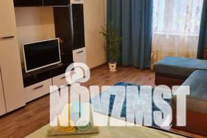 1-к квартира, посуточно, 42м2, 11/25 этаж