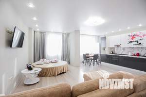 Студия квартира, посуточно, 43м2, 12/19 этаж