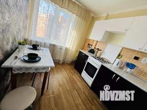 1-к квартира, посуточно, 43м2, 1/1 этаж