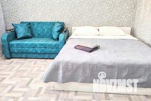 1-к квартира, посуточно, 38м2, 18/24 этаж