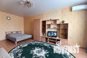 1-к квартира, посуточно, 59м2, 15/18 этаж