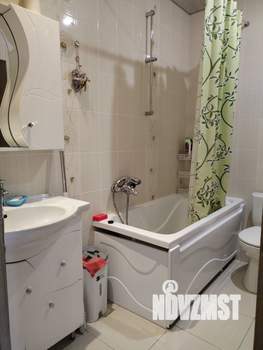 1-к квартира, посуточно, 40м2, 2/27 этаж