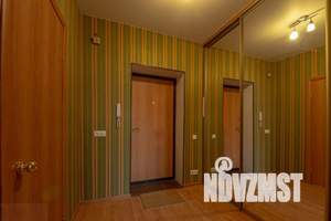 1-к квартира, посуточно, 38м2, 7/10 этаж