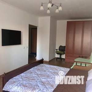 1-к квартира, посуточно, 42м2, 3/5 этаж