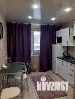 1-к квартира, посуточно, 38м2, 1/9 этаж