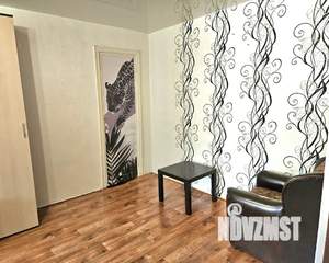 1-к квартира, посуточно, 32м2, 3/5 этаж