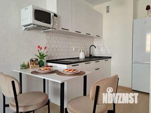 1-к квартира, посуточно, 35м2, 4/10 этаж