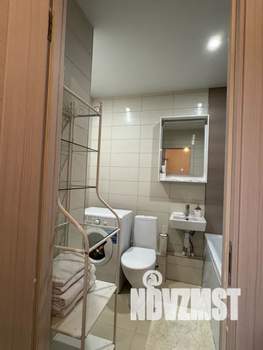 1-к квартира, посуточно, 38м2, 10/18 этаж