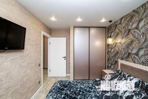 Студия квартира, посуточно, 46м2, 1/5 этаж