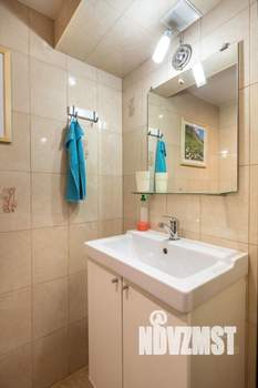 2-к квартира, посуточно, 56м2, 1/1 этаж