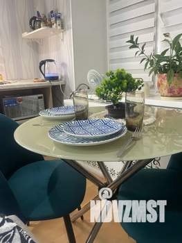 1-к квартира, посуточно, 43м2, 1/5 этаж