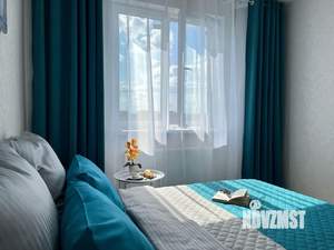 1-к квартира, посуточно, 40м2, 11/18 этаж