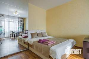 1-к квартира, посуточно, 40м2, 4/10 этаж