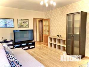 2-к квартира, посуточно, 64м2, 1/1 этаж