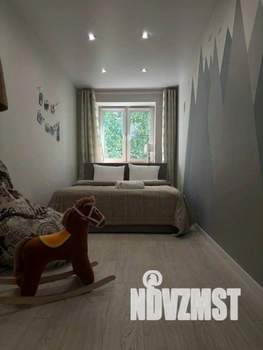 3-к квартира, посуточно, 67м2, 1/1 этаж