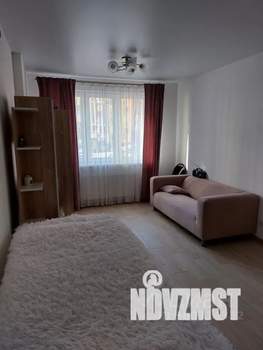 1-к квартира, посуточно, 38м2, 2/9 этаж