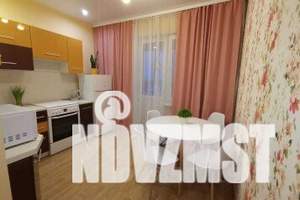 1-к квартира, посуточно, 44м2, 8/17 этаж