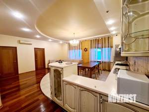 3-к квартира, на длительный срок, 125м2, 3/4 этаж