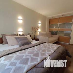 1-к квартира, посуточно, 75м2, 1/1 этаж