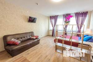 Студия квартира, посуточно, 28м2, 3/10 этаж