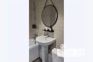 1-к квартира, посуточно, 38м2, 10/18 этаж