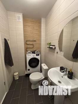 1-к квартира, посуточно, 38м2, 10/18 этаж