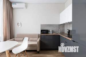 1-к квартира, посуточно, 42м2, 24/24 этаж