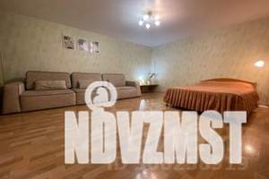 1-к квартира, посуточно, 38м2, 4/5 этаж