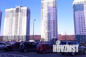 1-к квартира, посуточно, 42м2, 1/23 этаж