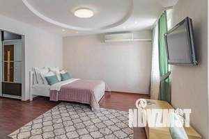 1-к квартира, посуточно, 50м2, 6/12 этаж