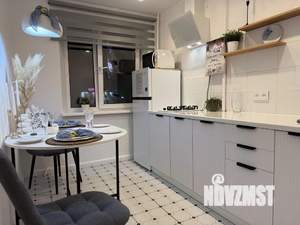 2-к квартира, посуточно, 50м2, 1/1 этаж