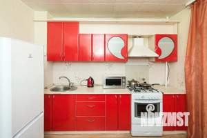 1-к квартира, посуточно, 44м2, 3/9 этаж