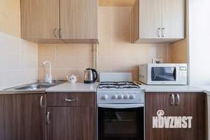 2-к квартира, посуточно, 42м2, 1/1 этаж