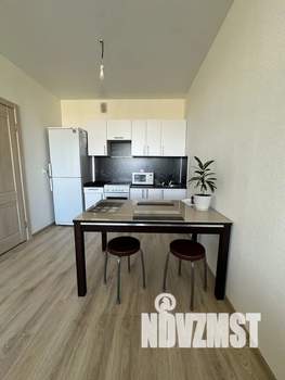 1-к квартира, посуточно, 39м2, 17/23 этаж