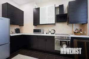 Студия квартира, посуточно, 40м2, 5/13 этаж