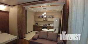1-к квартира, посуточно, 42м2, 1/18 этаж