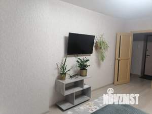 1-к квартира, посуточно, 37м2, 8/12 этаж