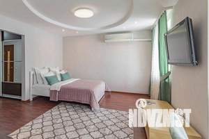 1-к квартира, посуточно, 50м2, 6/12 этаж