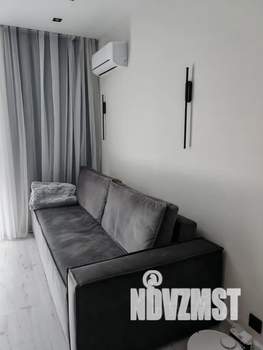 Студия квартира, посуточно, 32м2, 2/16 этаж