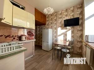 2-к квартира, посуточно, 55м2, 3/3 этаж