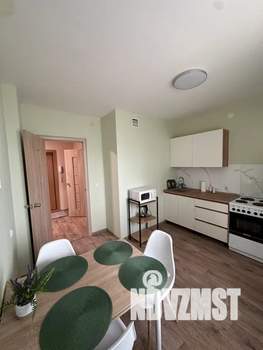 1-к квартира, посуточно, 35м2, 2/17 этаж