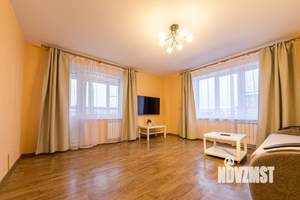2-к квартира, посуточно, 58м2, 10/10 этаж