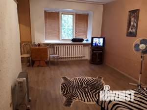 Студия квартира, посуточно, 34м2, 1/6 этаж