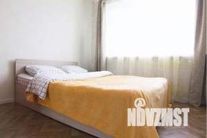 1-к квартира, посуточно, 40м2, 5/5 этаж