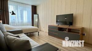 1-к квартира, посуточно, 41м2, 10/18 этаж