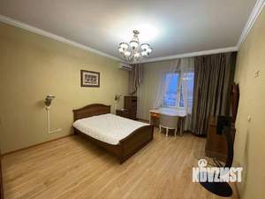 3-к квартира, на длительный срок, 135м2, 8/9 этаж