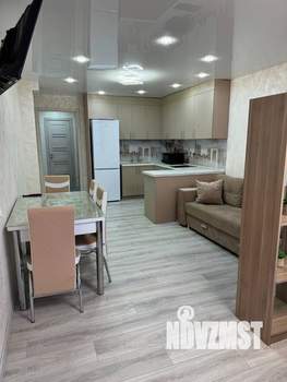 Студия квартира, посуточно, 38м2, 1/17 этаж