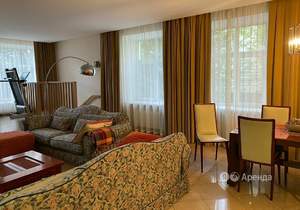 5-к квартира, на длительный срок, 300м2, 1/4 этаж